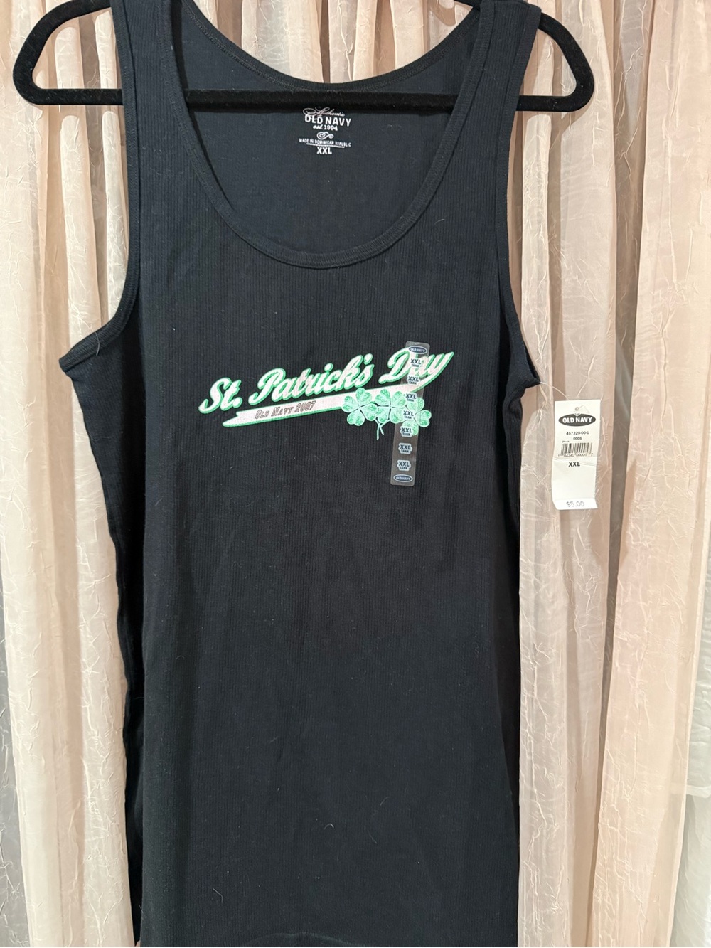 NWT Old Navy Women’s Black St. Patrick's Day Graphic Tank